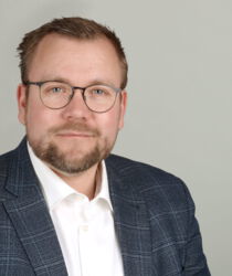 Dr. Sebastian Bruns